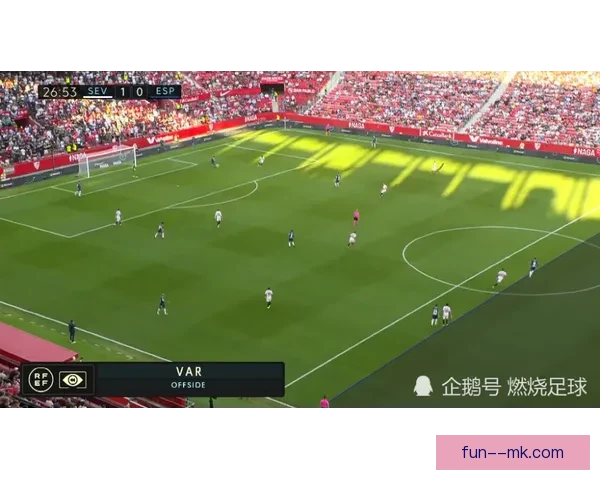 扬科托右路插上助攻威力惊人展现极速突破与精准传球 扬科托右路插上助攻威力惊人展现极速突破与精准传球